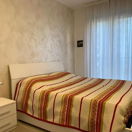 Apartamento Trilocale In Zona Bocconi/navigli